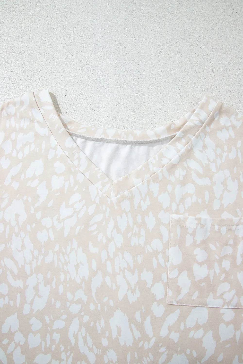Leopard Print V-Neck T-Shirt with Side Slit - Loose Fit, Stretchy, Casual Style - Store 42