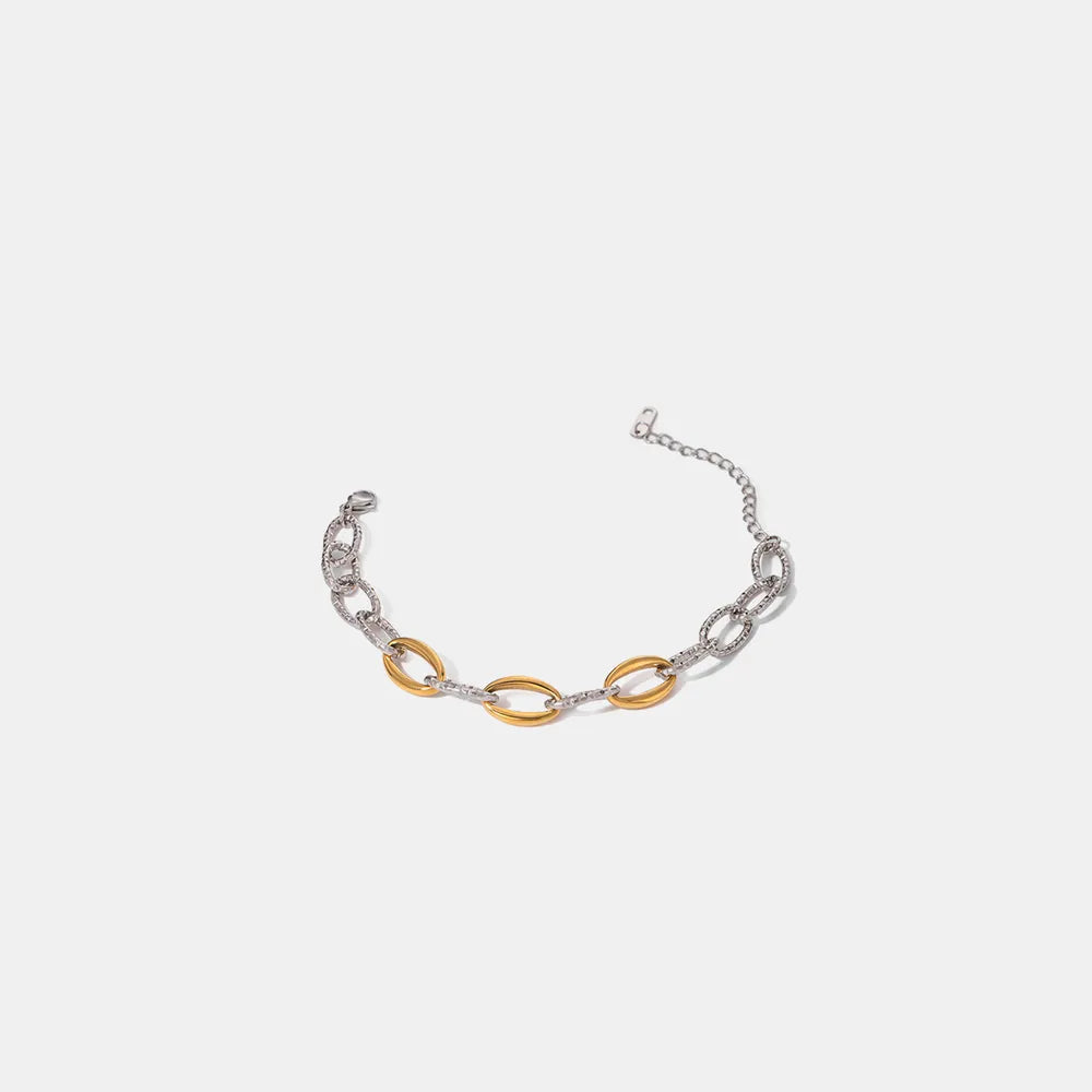 Elegant 18K Gold-Plated Stainless Steel Bracelet with 6.7" Chain Length and Extension