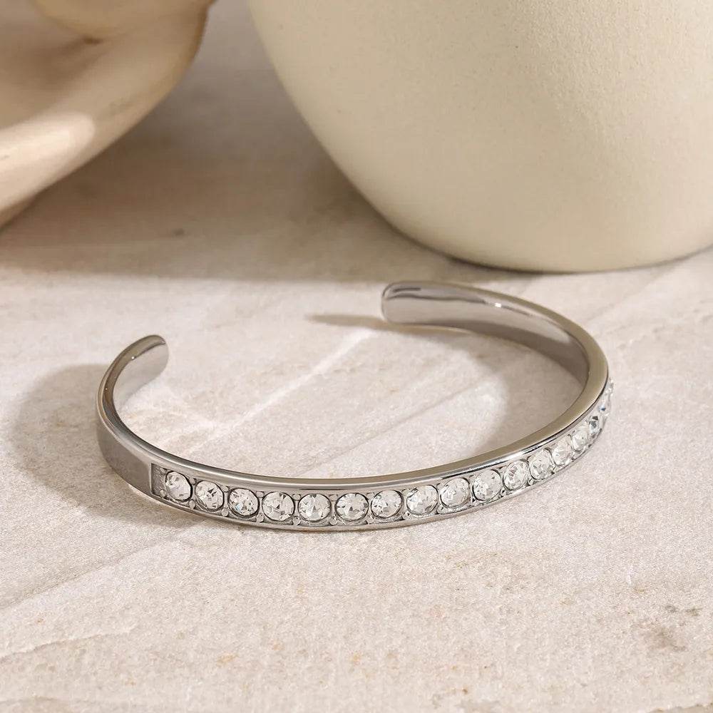 Elegant 18K Gold-Plated Stainless Steel Bracelet with Zircon Inlay - Timeless Fashion Accessory - Store 42