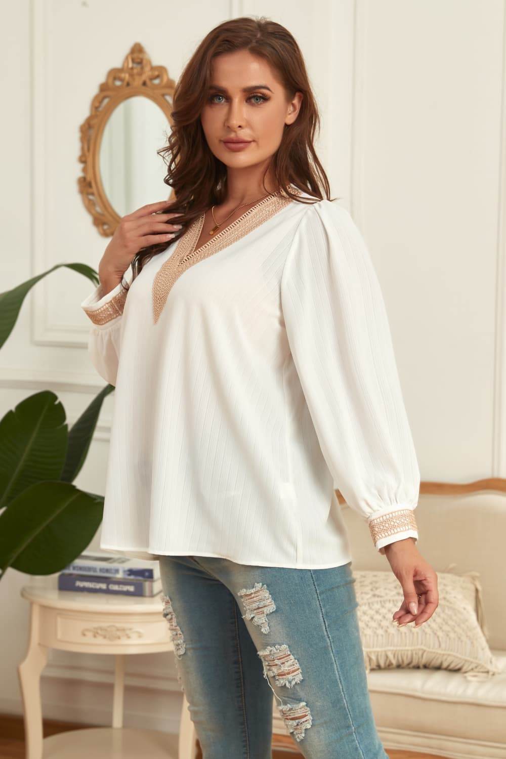 Honey Melo Apparel Plus Size V-Neck Puff Sleeve Blouse - Store 42