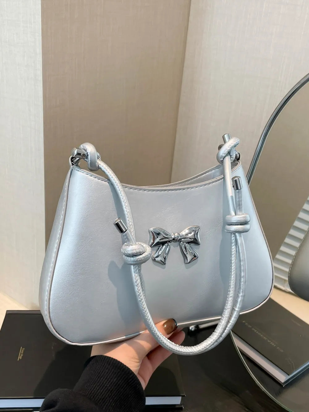 Silver / One Size