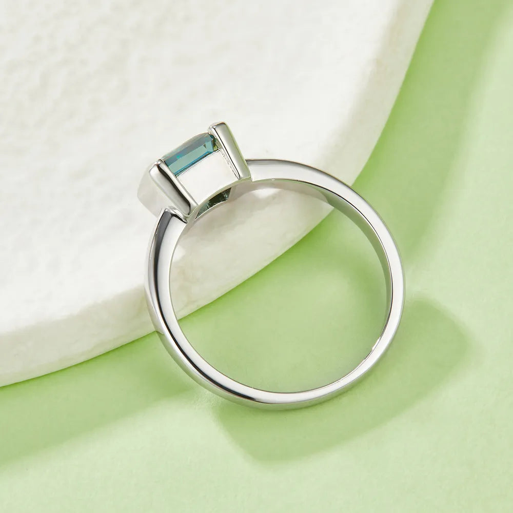 Elegant 1 Carat Moissanite Ring in 925 Sterling Silver with Certificate & Warranty