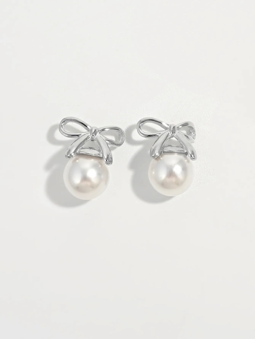 Elegant 925 Sterling Silver & Shell Pearl Bow Earrings - Platinum-Plated Jewelry Gift