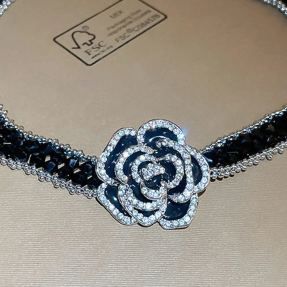 Elegant 1-Piece Alloy Crystal Rose Necklace - Dazzling Rhinestone Jewelry with 13-Inch Chain