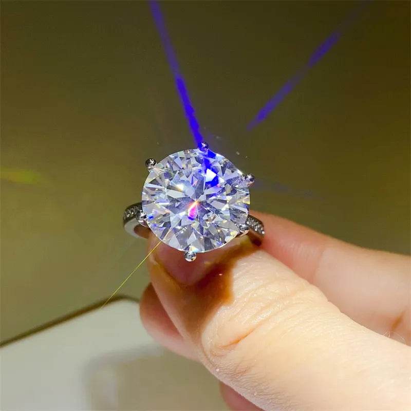 10 Carat Moissanite Ring in 925 Sterling Silver - Platinum-Plated Jewelry with Certificate