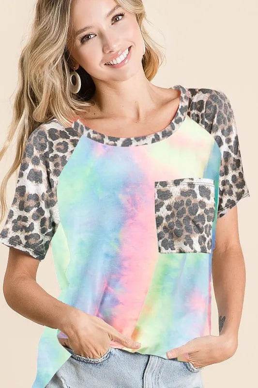 Trendy Tie Dye Knit Top with Leopard Raglan Sleeves - Casual & Edgy Style for Women