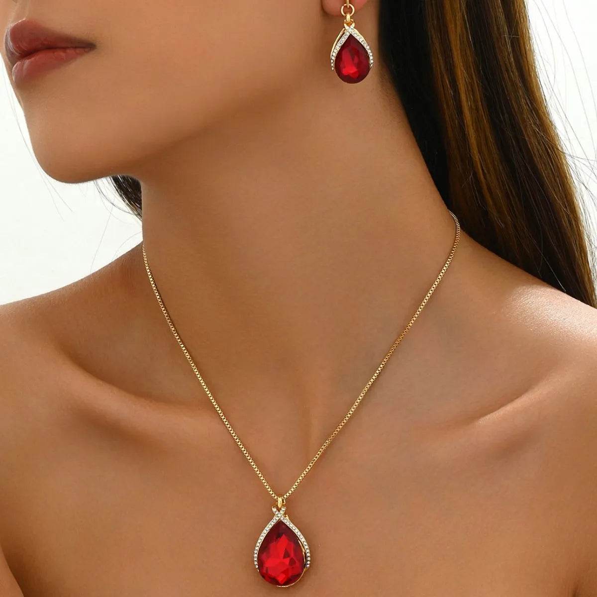18K Gold-Plated Rhinestone Teardrop Necklace and Earrings Jewelry Set