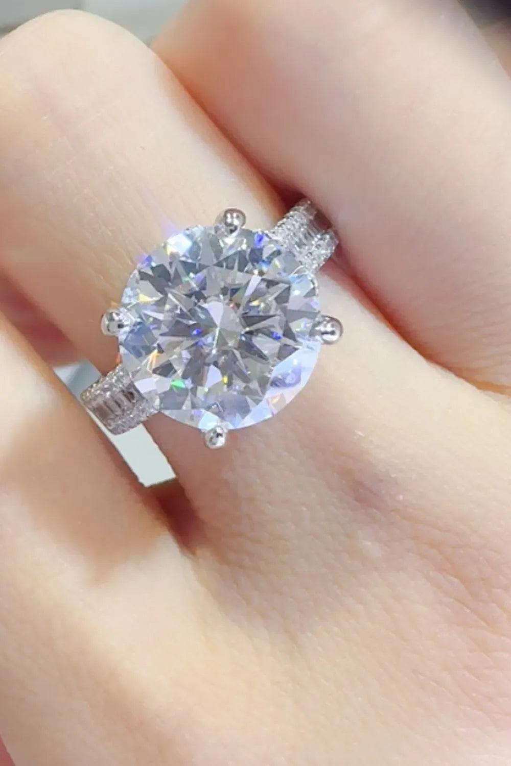 5 Carat Moissanite Ring in 925 Sterling Silver with Certificate - Stunning Gift Option