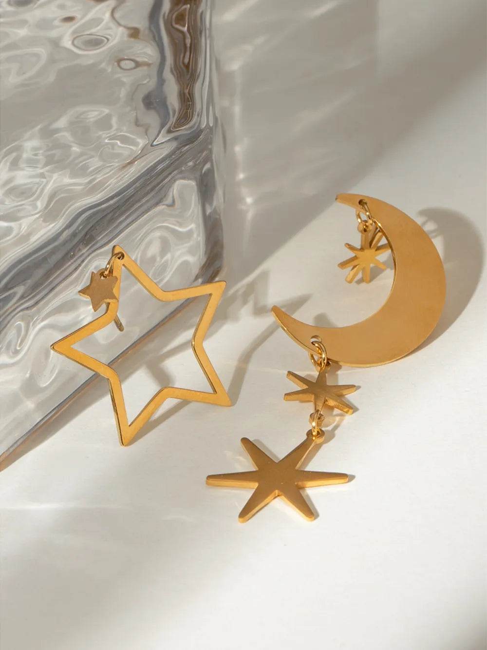 18K Gold-Plated Dangle Earrings with Moon and Star Design - Stylish and Unique Jewelry - Store 42