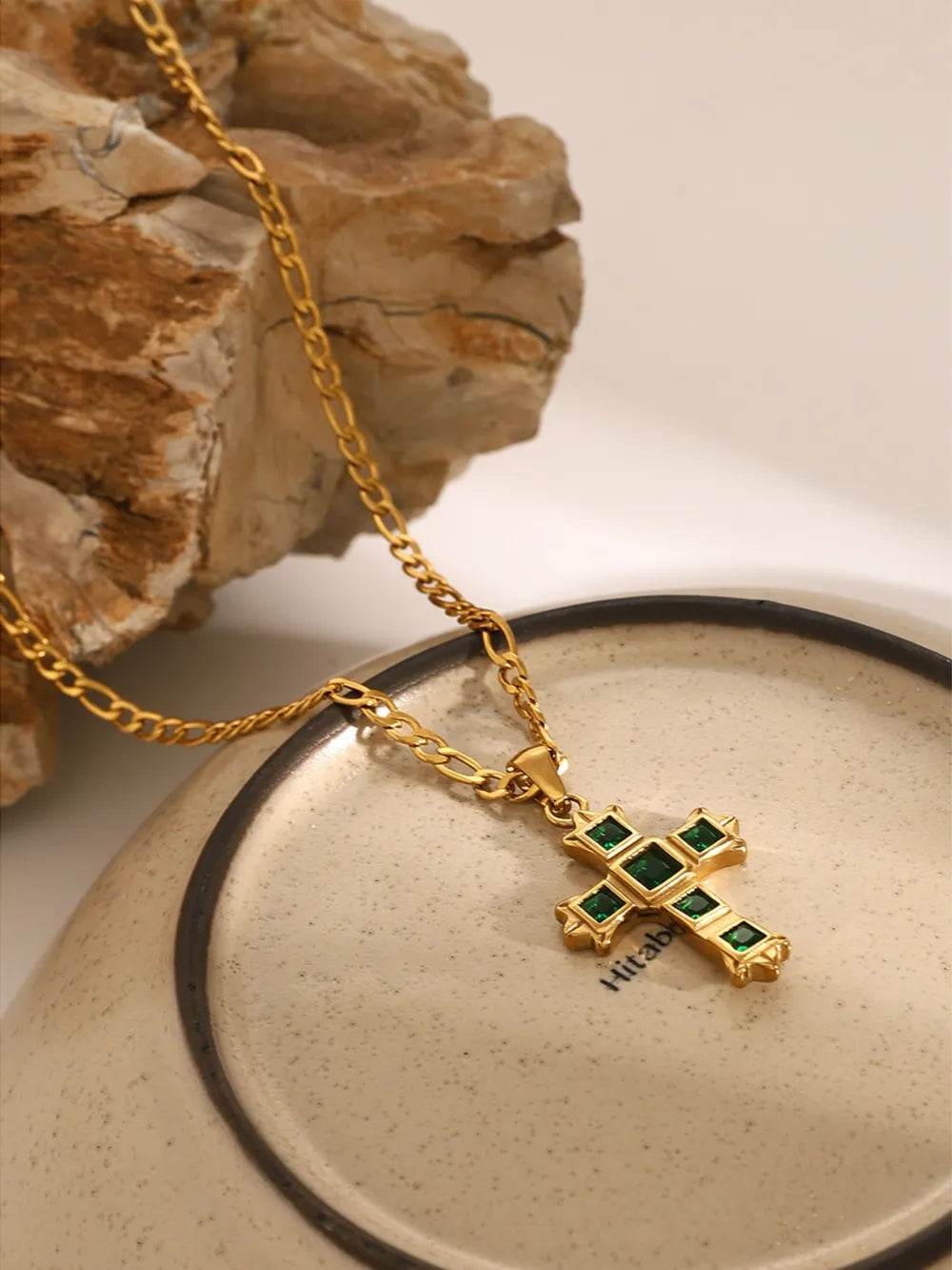 18K Gold-Plated Stainless Steel Zircon Cross Pendant Necklace - Elegant Christian Jewelry - Store 42