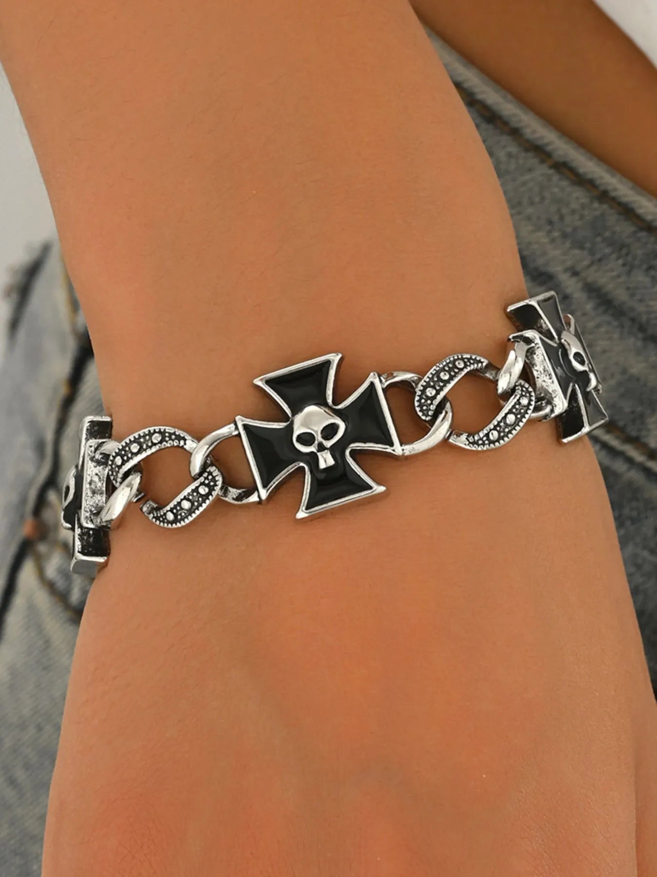 Gothic Skull Cross Chain Bracelet - Platinum-Plated, Resin & Stainless Steel, 8.3" Length