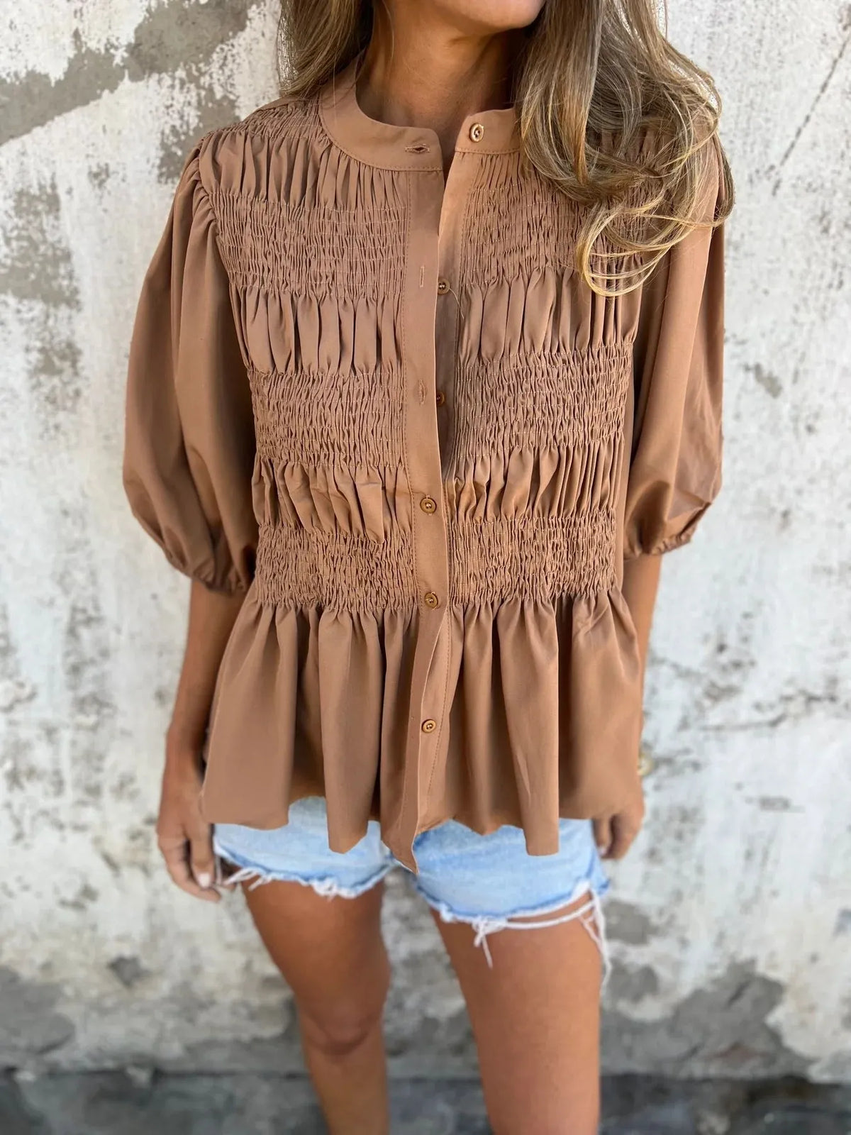 Brown / S