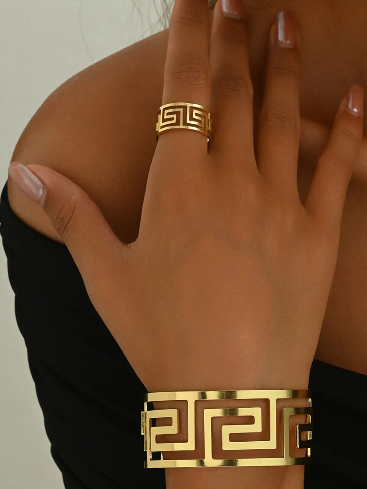 Gold / One Size