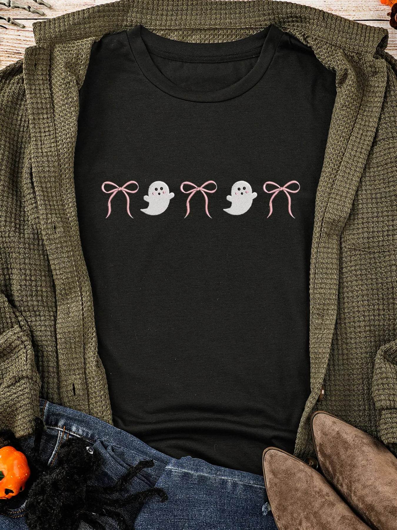 Halloween Ghost Bow Graphic Tee - Short Sleeve, Slightly Stretchy, Casual Fit T-Shirt - Store 42