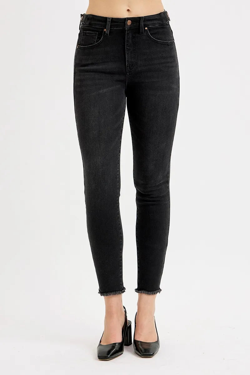 BLACK / 0