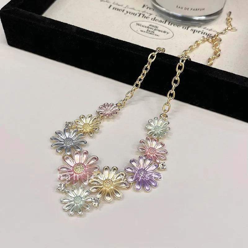 Elegant Alloy Rhinestone Daisy Necklace - 20" Length, Unique Floral Design, Imported Jewelry