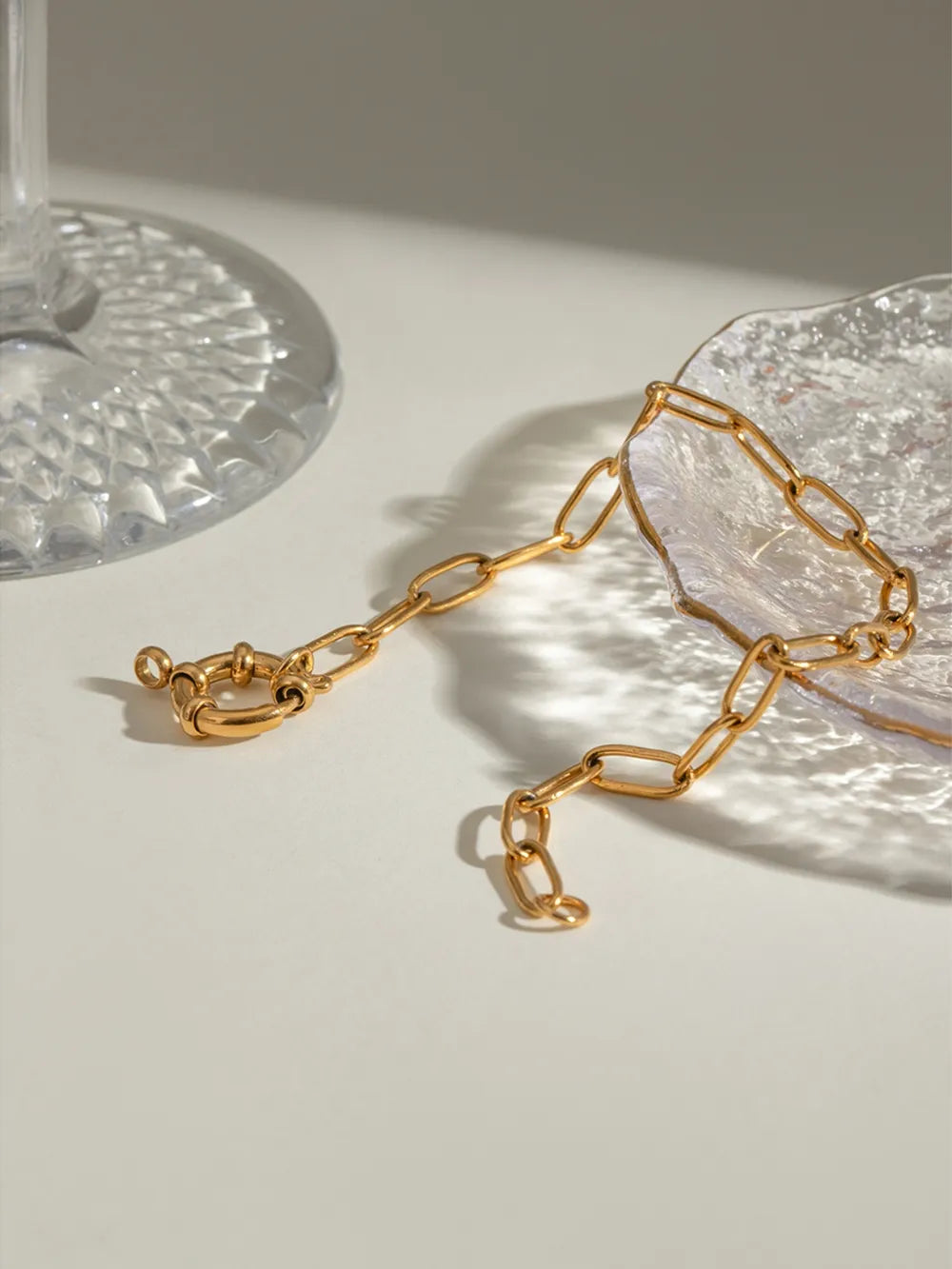 Stylish 18K Gold-Plated Stainless Steel Chain Bracelet - Durable & Elegantly Designed
