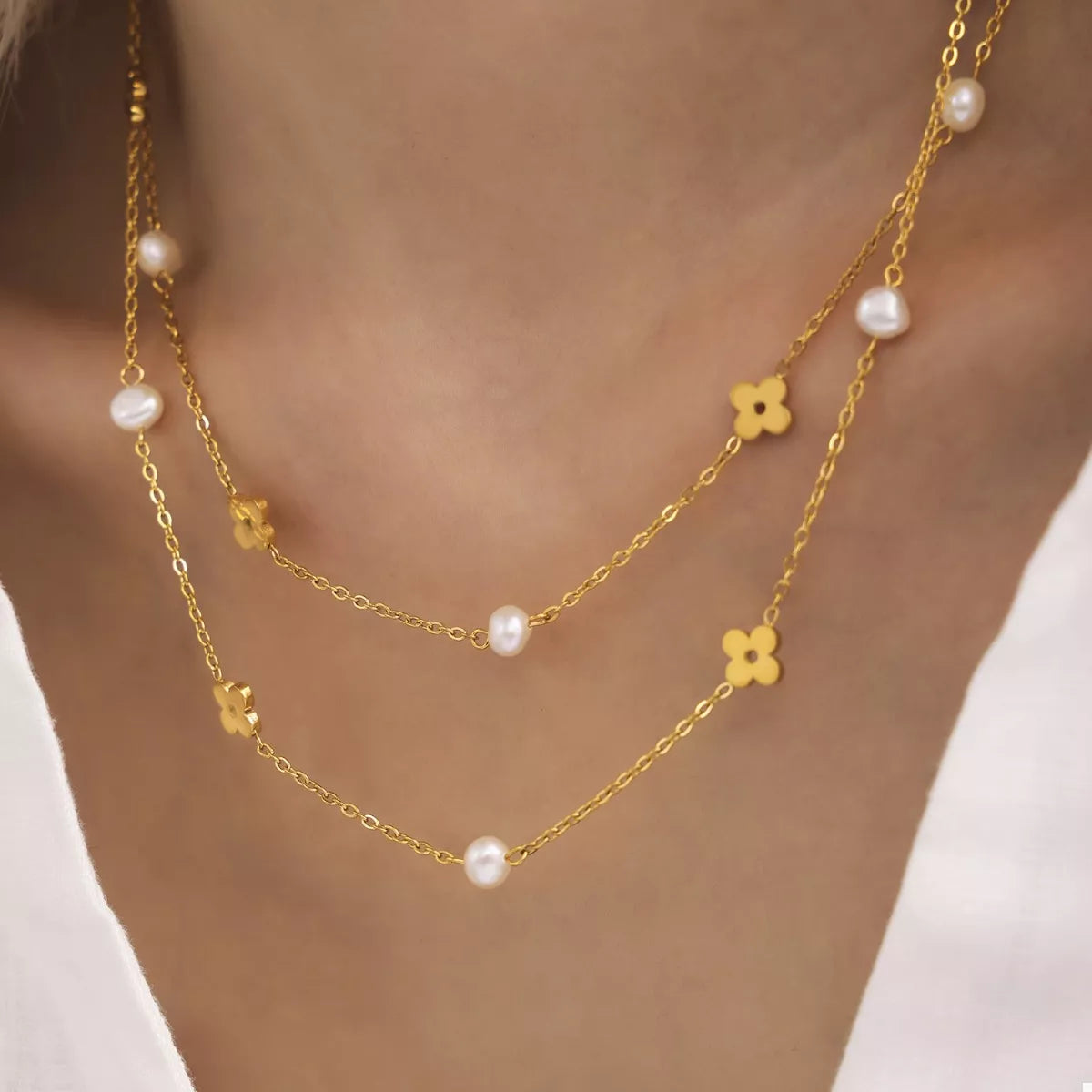 Freshwater Pearl & 18K Gold-Plated Floral Necklace - Elegant Stainless Steel Jewelry