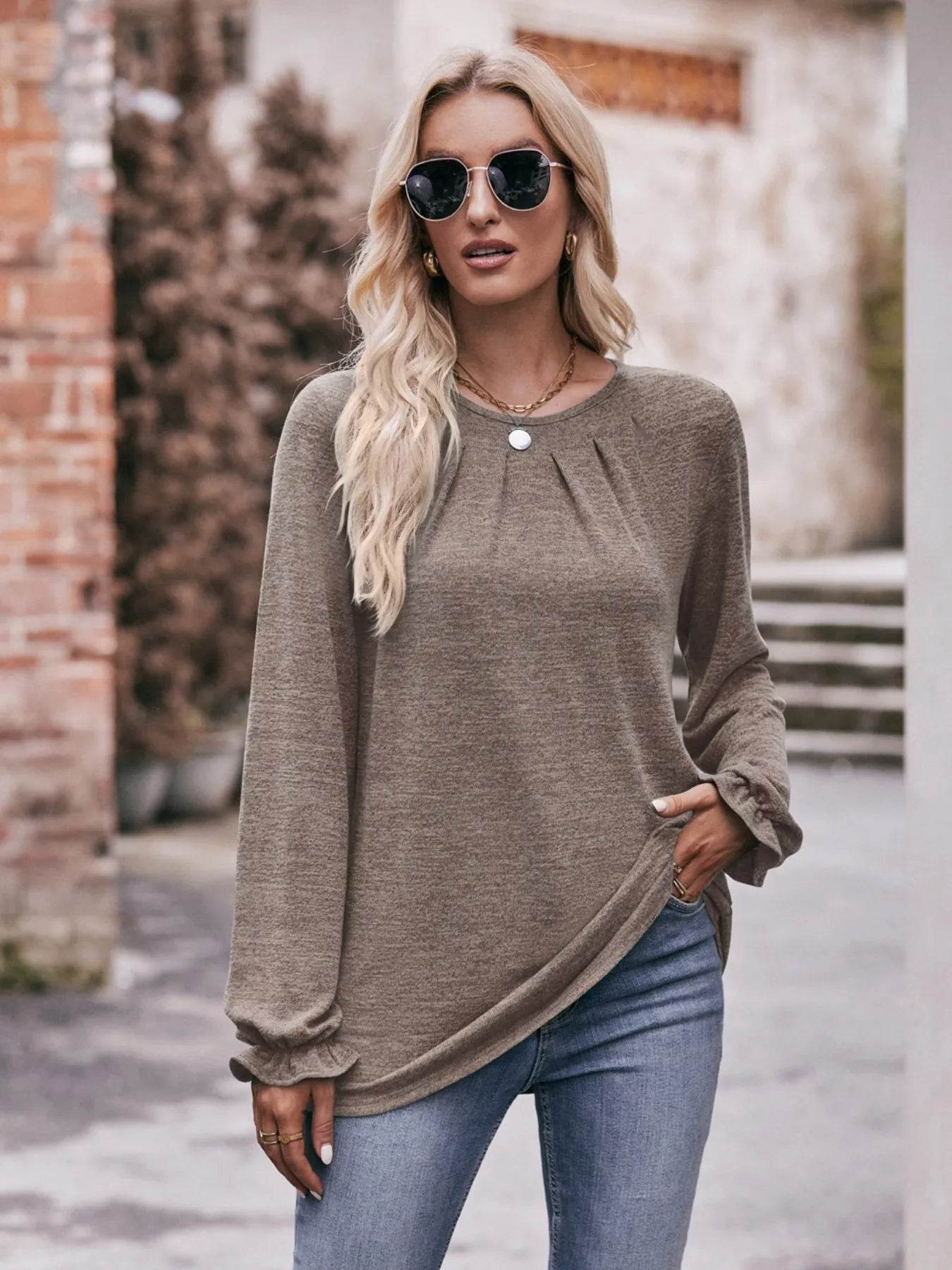 Slightly Stretchy Ruched Round Neck Long Sleeve T-Shirt - Casual Everyday Essential - Store 42