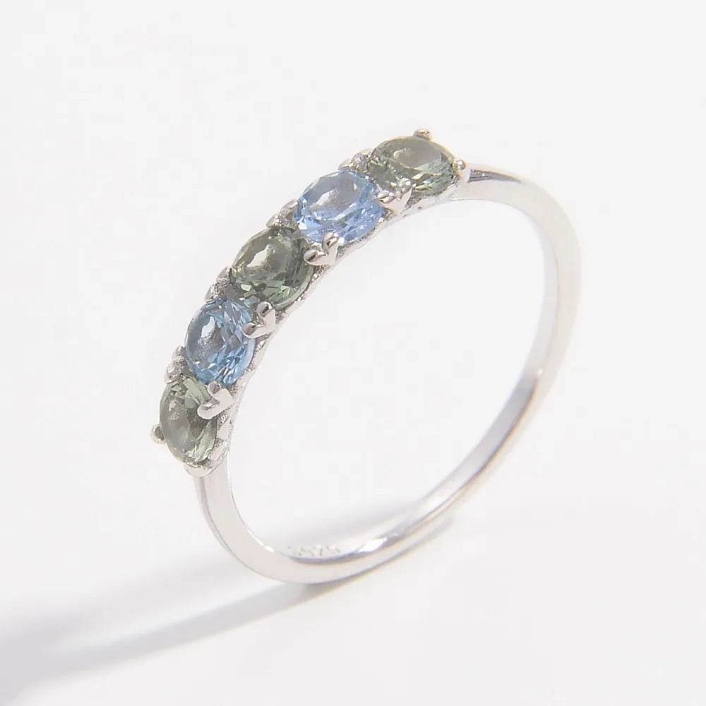Elegant 925 Sterling Silver Rhinestone Ring - Dazzling Sparkle & Timeless Design