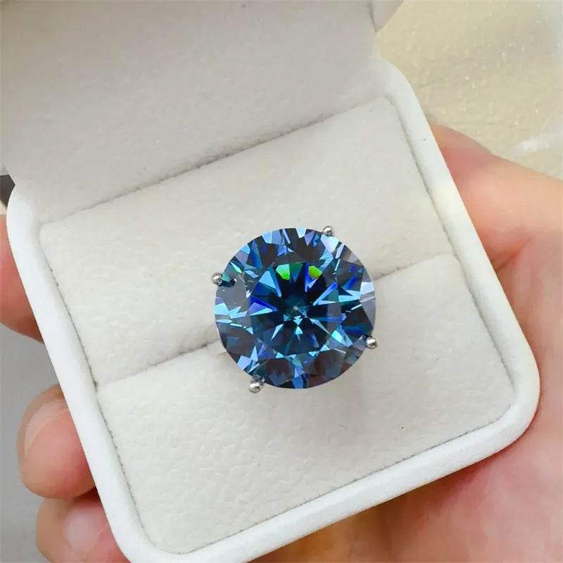 10 Carat Moissanite Ring in 925 Sterling Silver with Certificate - Elegant Luxury Jewelry