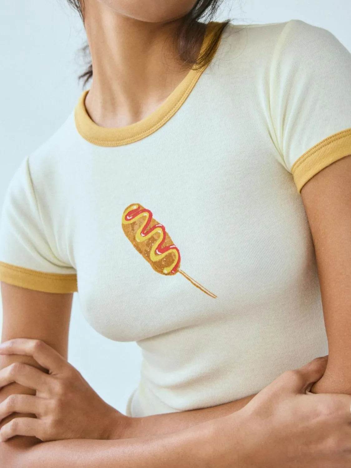 Trendsi Graphic Round Neck Short Sleeve T-Shirt - Slightly Stretchy, Opaque Fabric, 95% Polyester