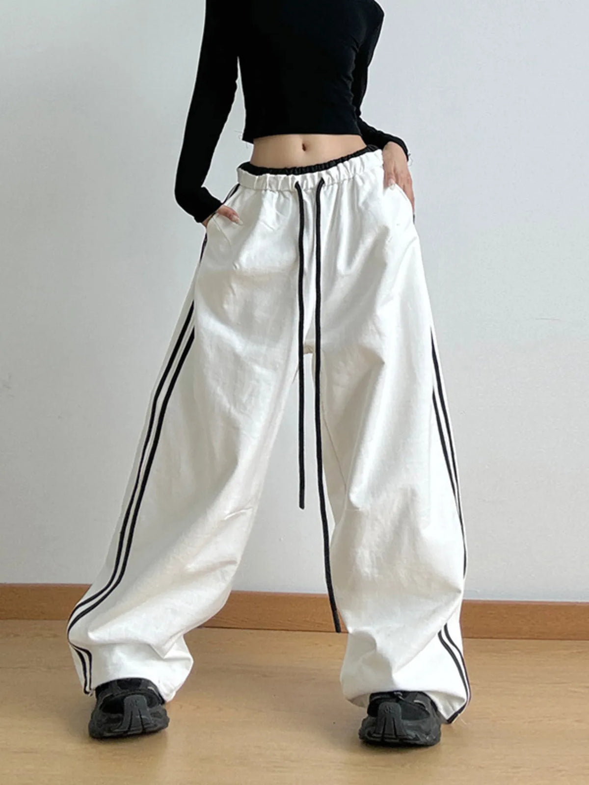 White / S