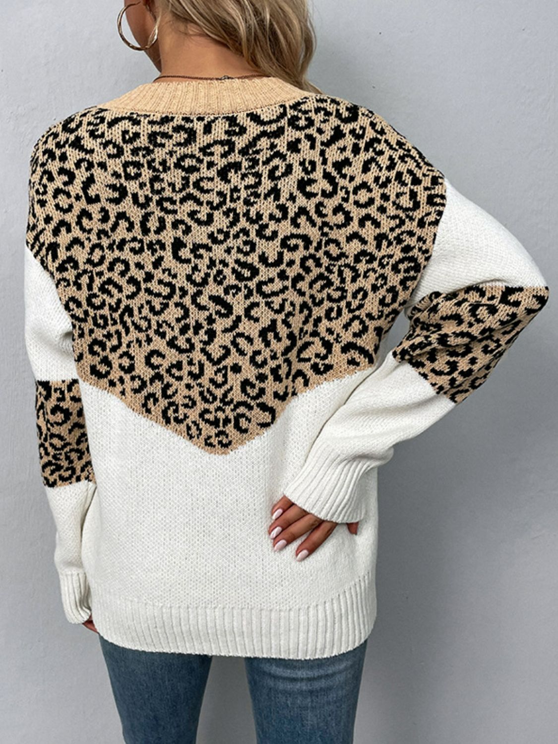 Stylish Leopard V-Neck Sweater with Dropped Shoulders - Slightly Stretchy & Comfortable Fit