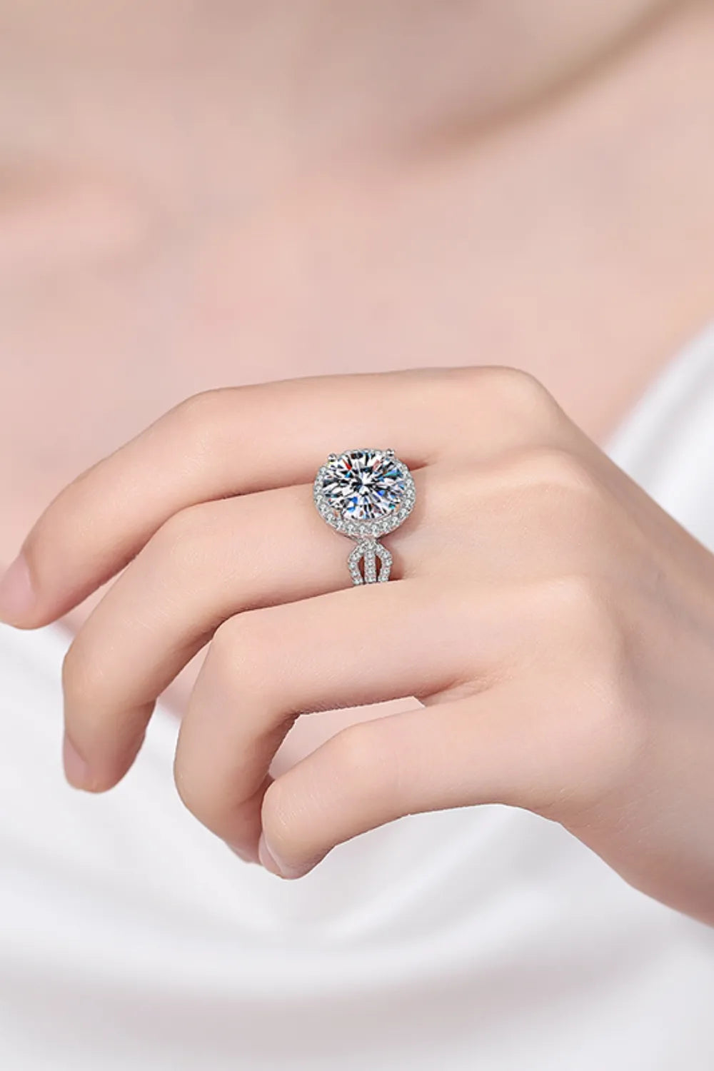 5 Carat Moissanite Ring in 925 Sterling Silver - Elegant Platinum-Plated Design