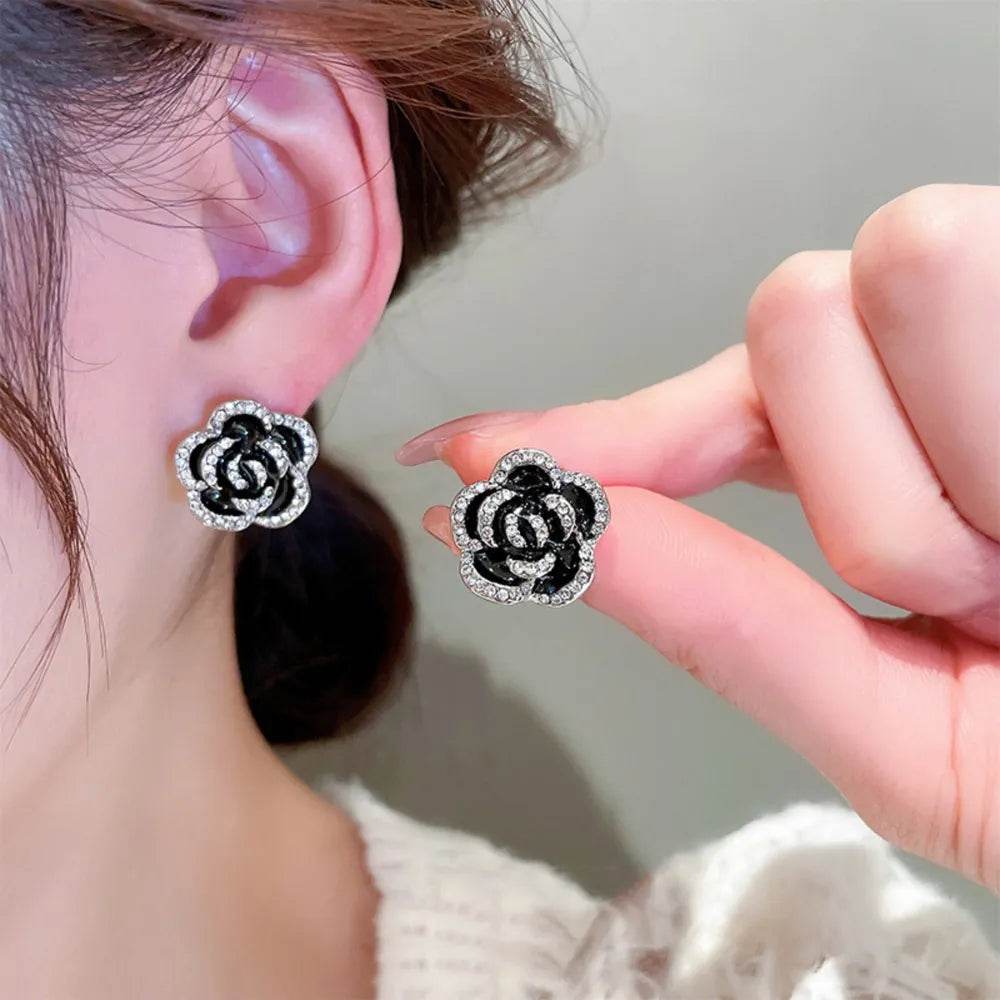 Elegant Copper Rhinestone Flower Earrings - Unique Floral Design for Chic Style