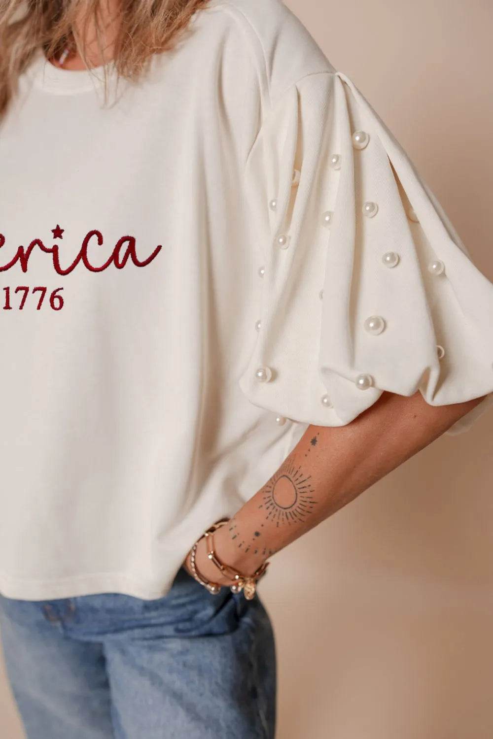 AMERICA EST 1776 Embroidered Pearl Beaded Sleeve T Shirt - Store 42