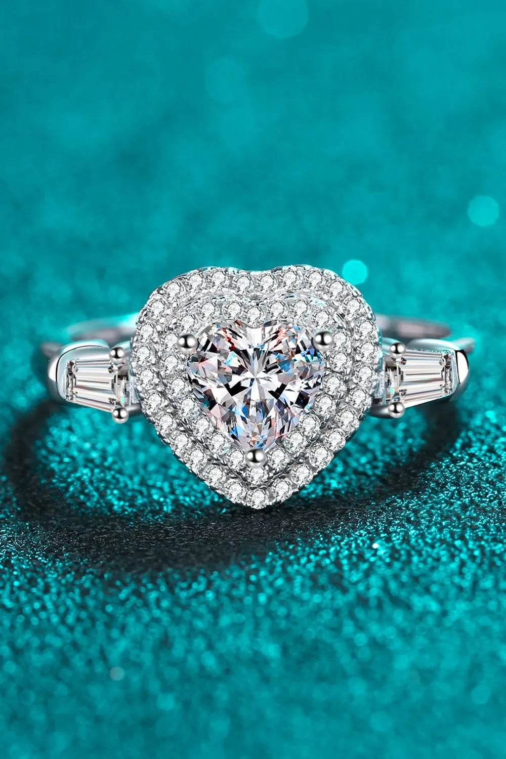 1 Carat Moissanite Heart Ring in 925 Sterling Silver - Elegant Platinum-Plated Jewelry