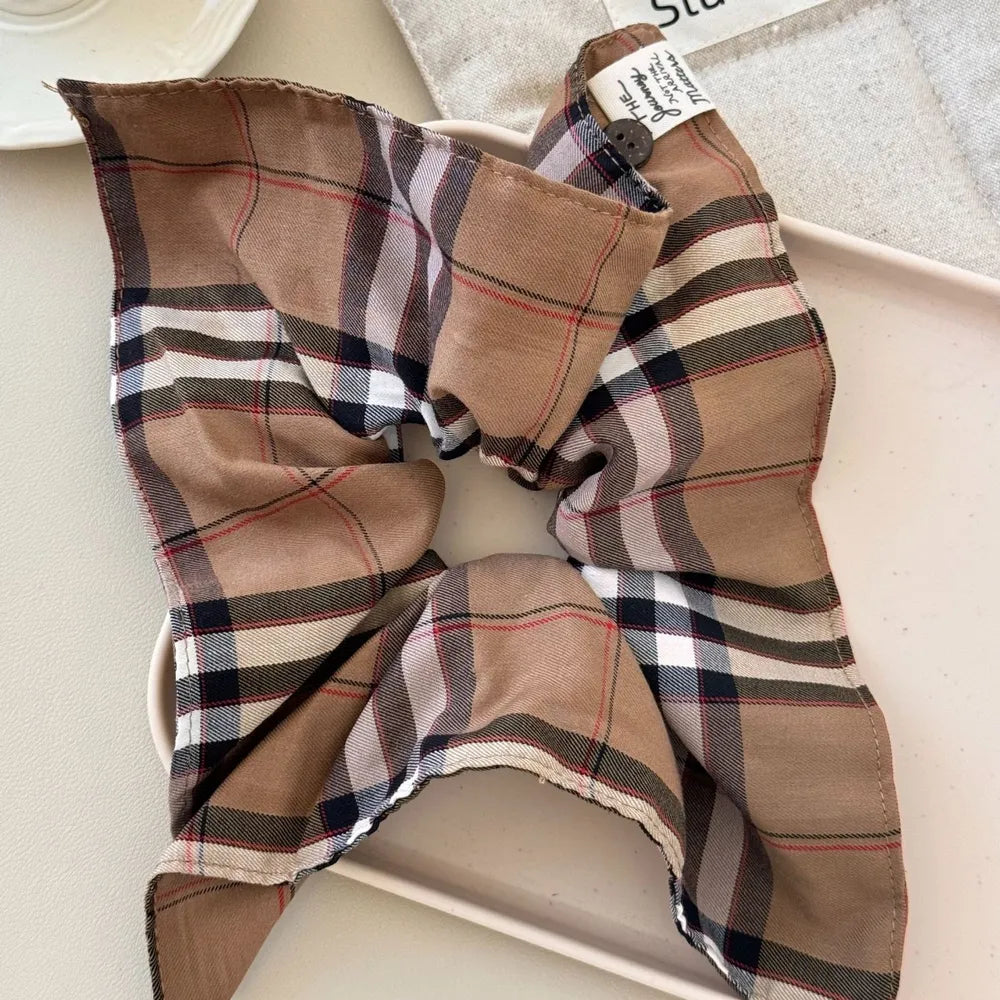 Trendsi Contrast Plaid Elastic Hair Scrunchy - Fashionable Polyester Accessory for Effortless Style