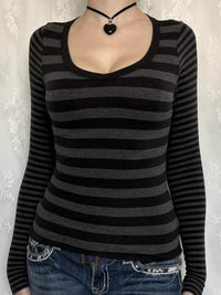 Sleek Striped Long Sleeve T-Shirt - Comfortable Stretchy Fabric with Contrast Design - Store 42