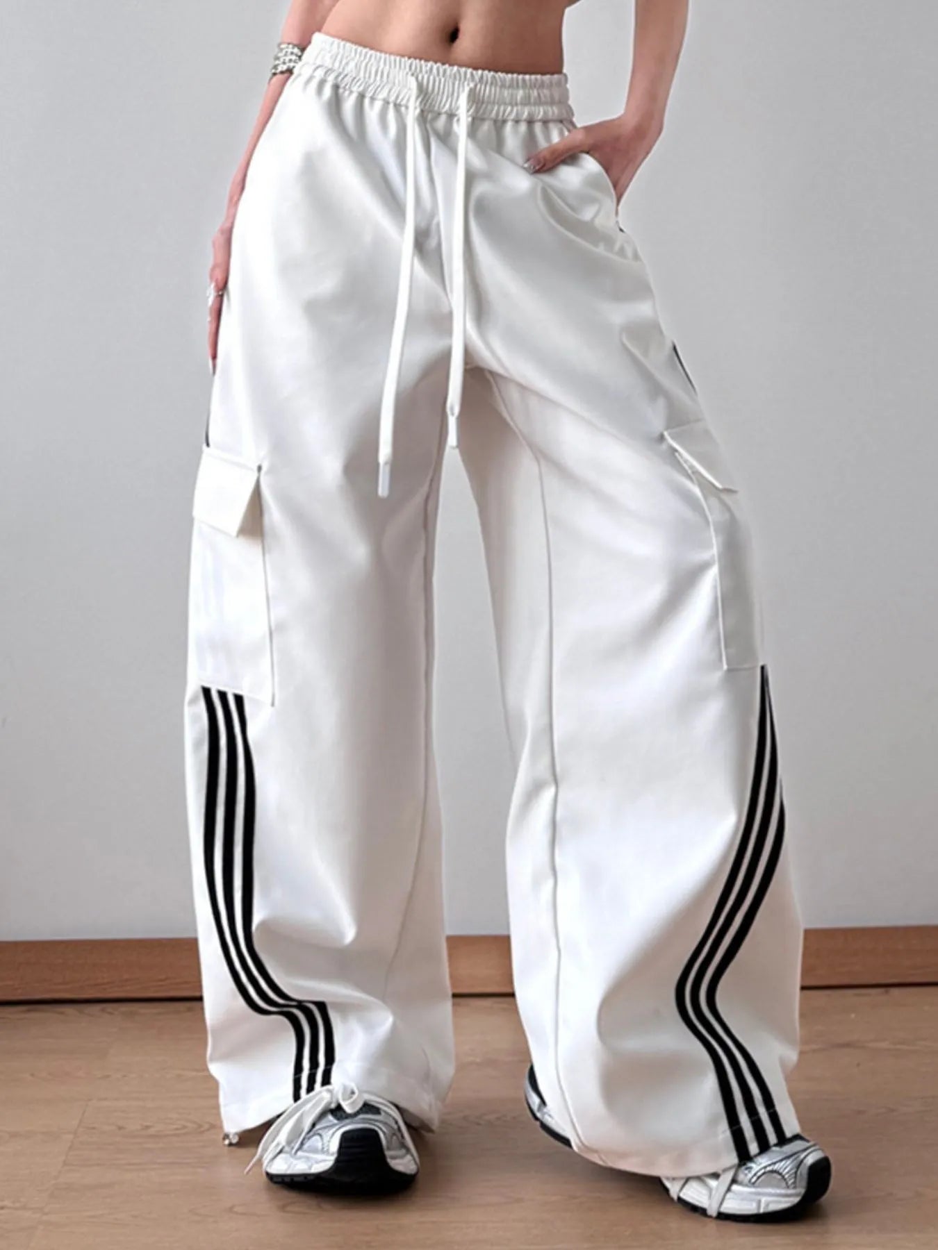 Trendy Striped Wide Leg Cargo Pants with Drawstring and Pockets - 100% Polyester