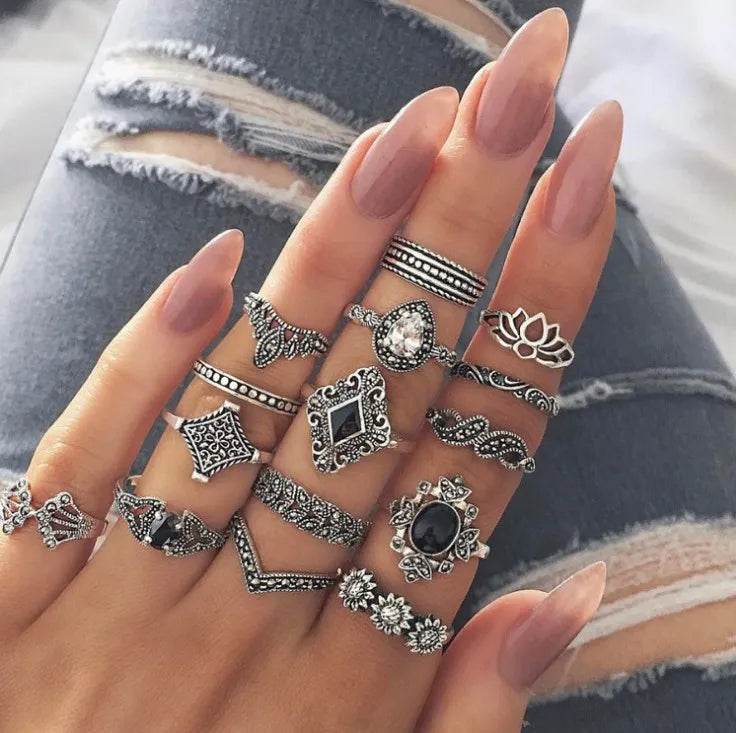 15-Piece Vintage Alloy Ring Set with Synthetic Black Sapphire | Unique Boho Accessories