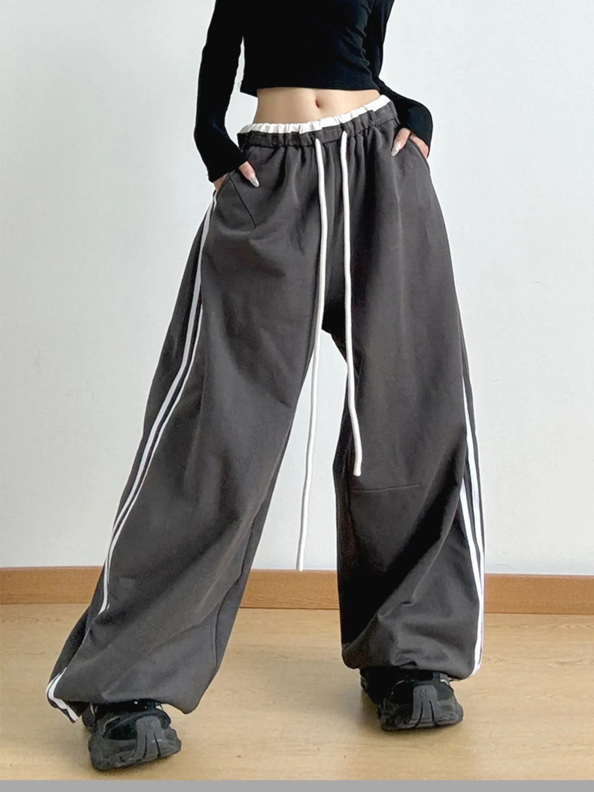 Dark Gray / S