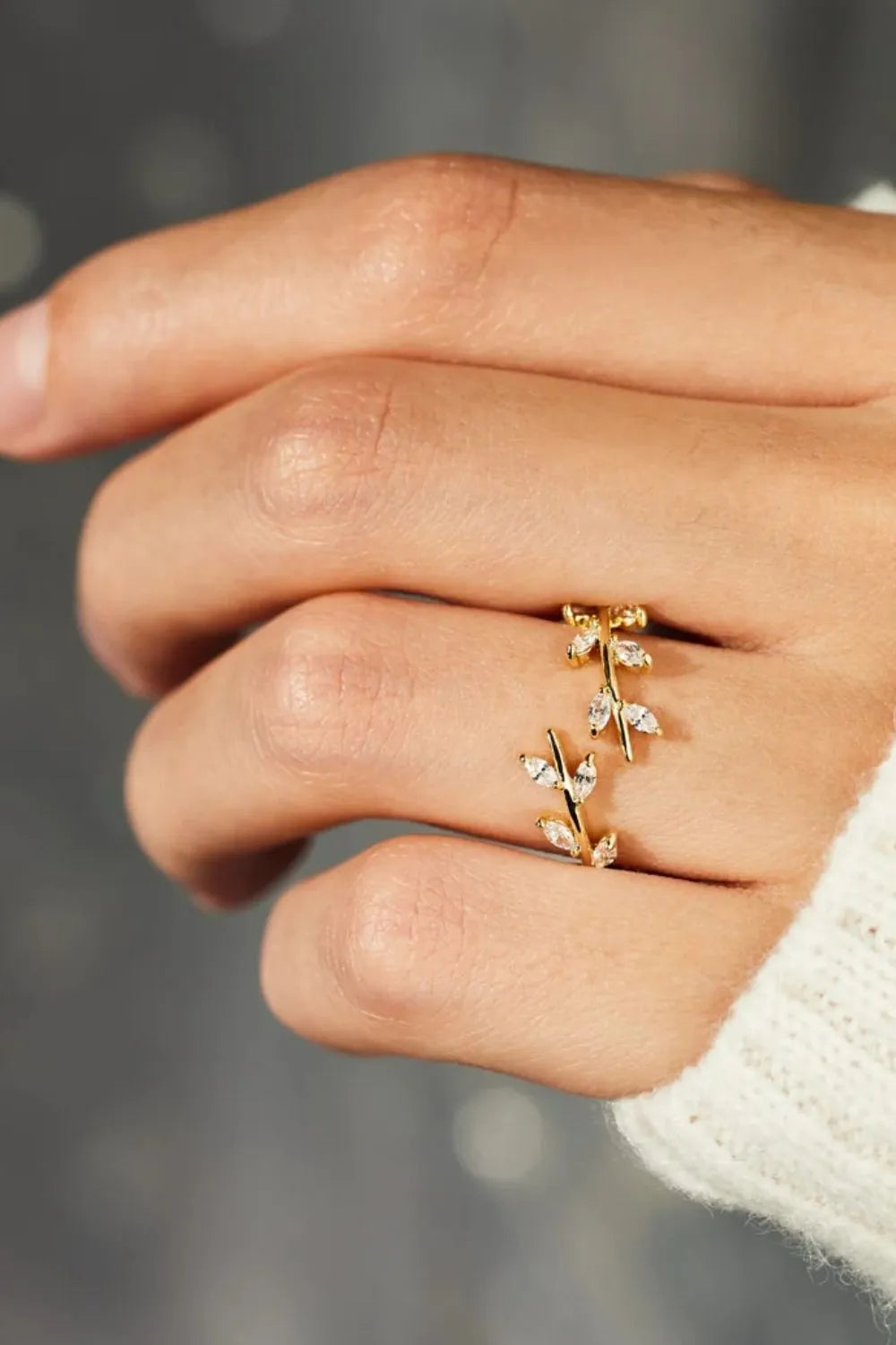 Adjustable 925 Sterling Silver Leaf Open Ring with 18K Gold-Plating and Zircon Accents