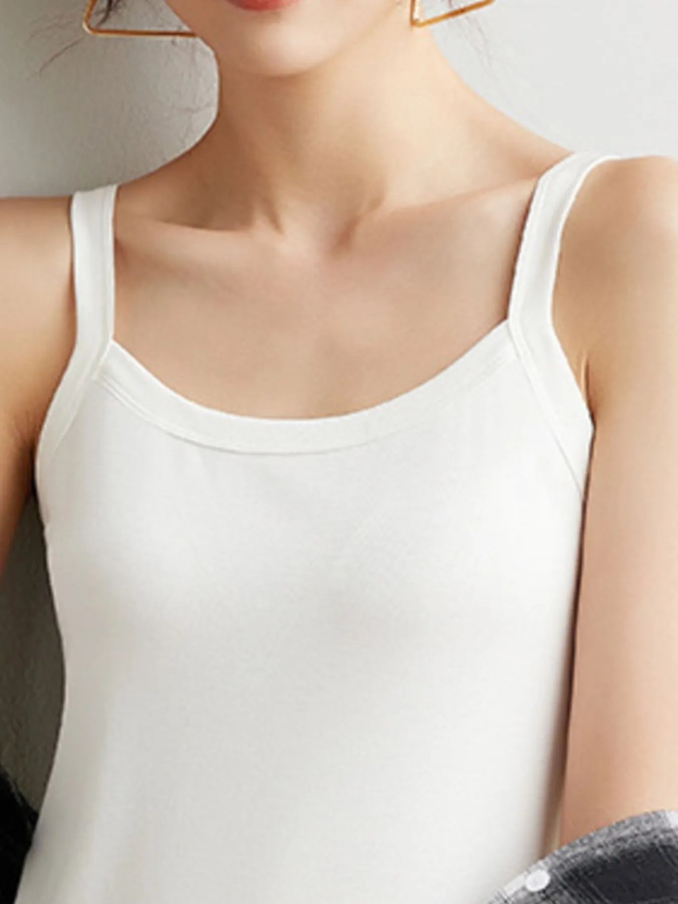Plus Size Scoop Neck Tank Top