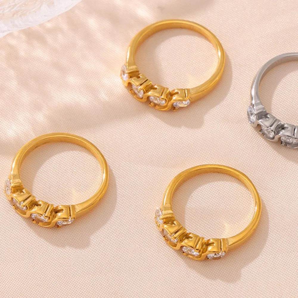 18K Gold-Plated Stainless Steel Zircon Ring - Elegant Inlaid Design for Stylish Wear