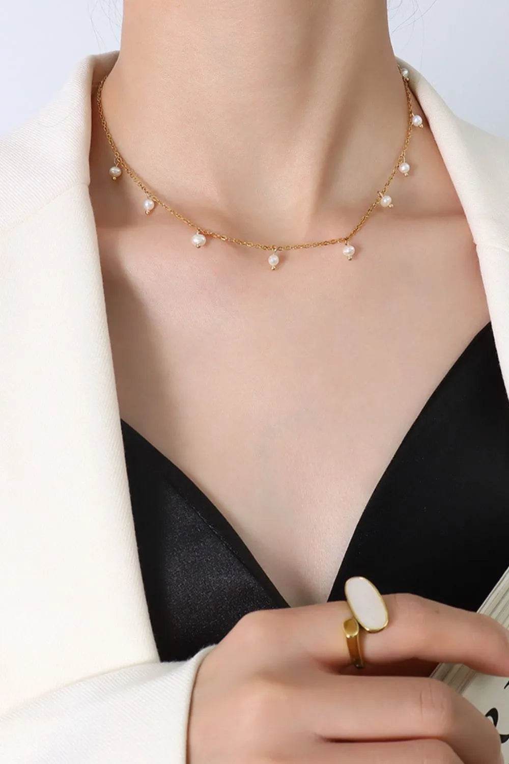 Elegant 18K Gold-Plated Titanium Steel Pearl Necklace - Stylish Accessory for Any Occasion