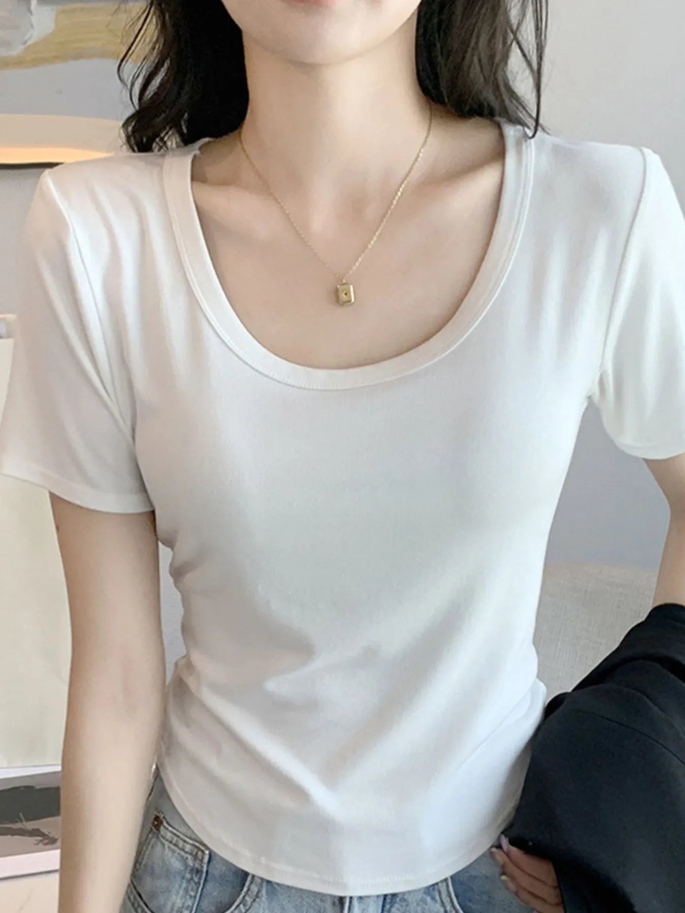 Plus Size 100% Polyester Round Neck Short Sleeve T-Shirt for Women - Slightly Stretchy Comfort