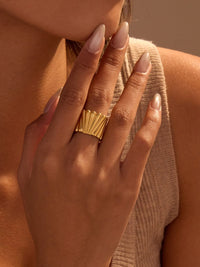 18K Gold-Plated Wide Band Statement Ring Gold 6.5-7
