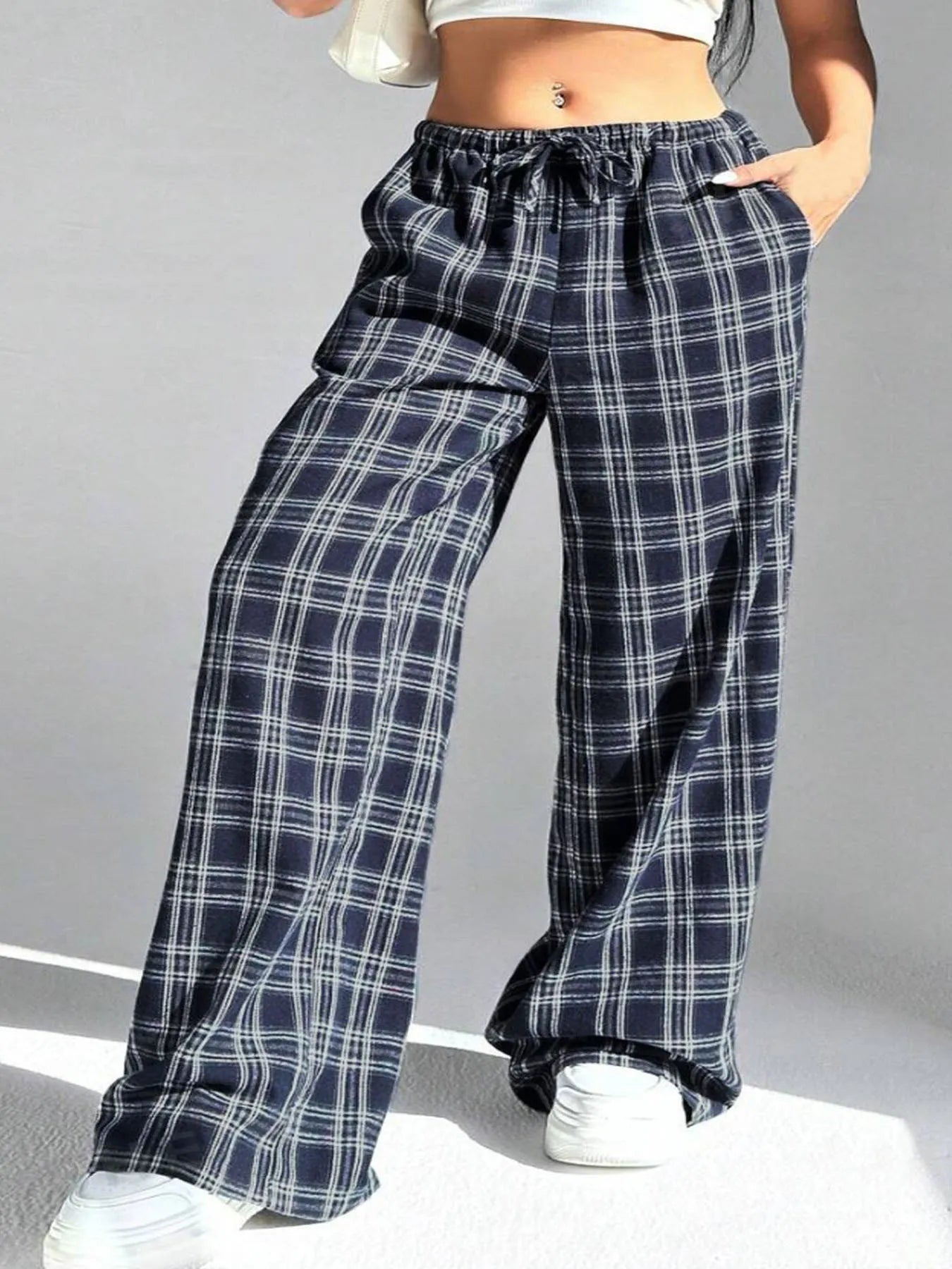Plaid Wide Leg Drawstring Pants with Pockets - Comfortable and Stylish for Every Occasion