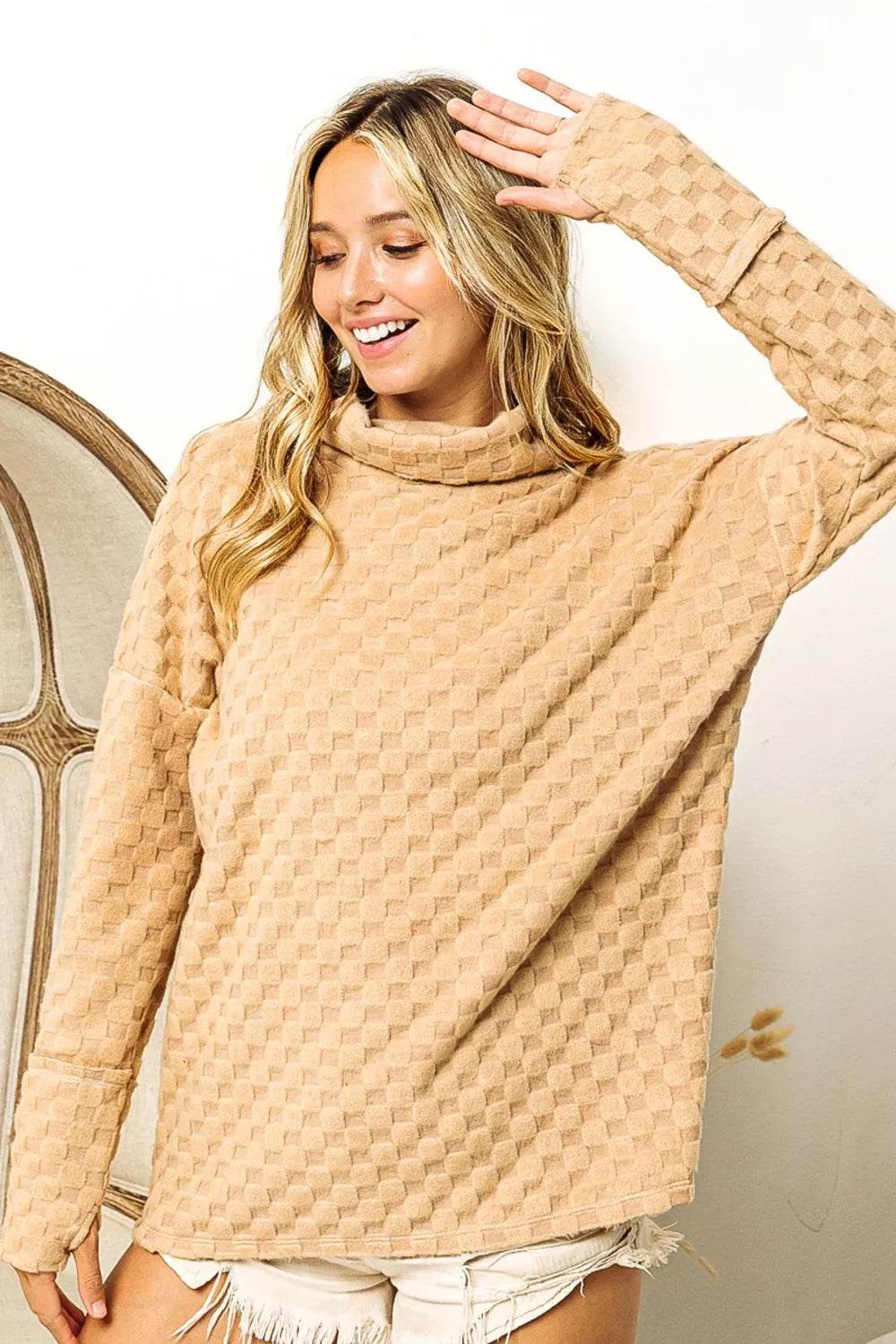 BiBi Checkered Round Neck Thumbhole Long Sleeve Top - Store 42