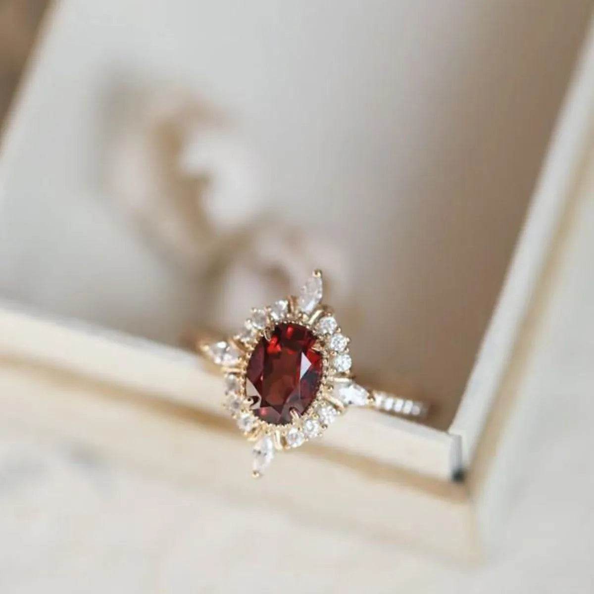 Elegant 925 Sterling Silver Zircon Ring with 18K Gold-Plated Finish - Gift Box Included - Store 42