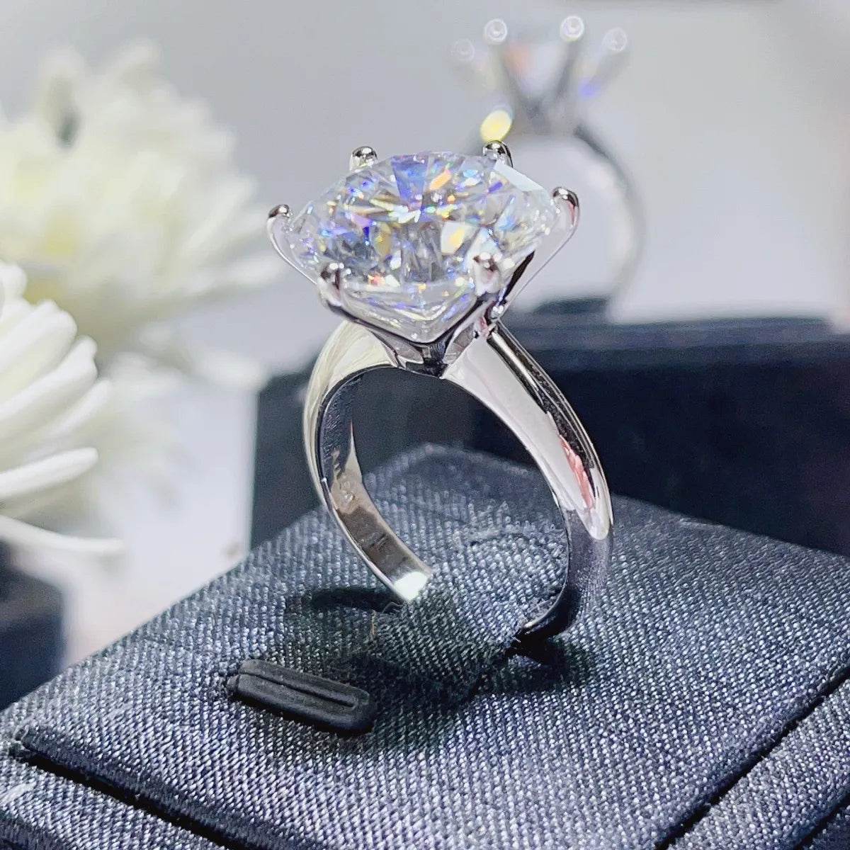 10 Carat Moissanite Ring in 925 Sterling Silver - Elegant Platinum-Plated Design - Store 42