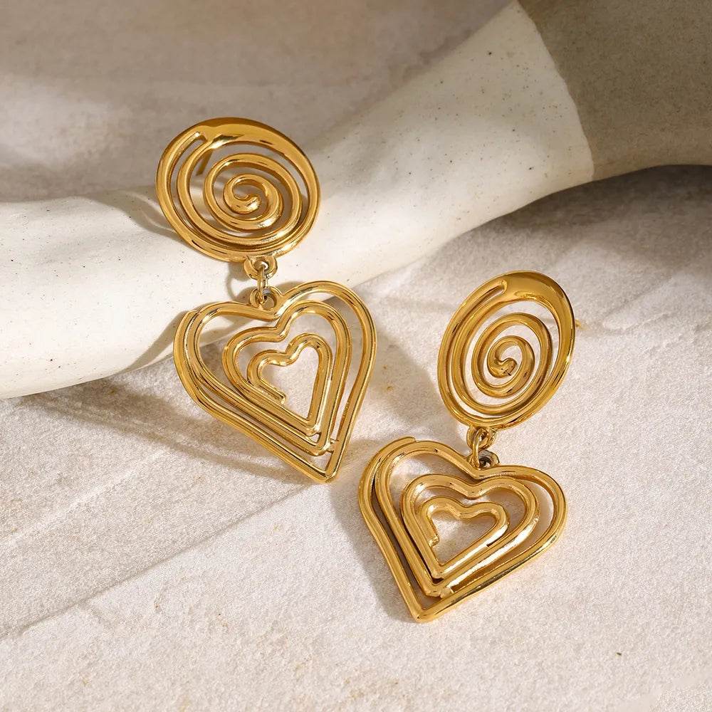 18K Gold-Plated Stainless Steel Heart Earrings - Elegant and Stylish Jewelry
