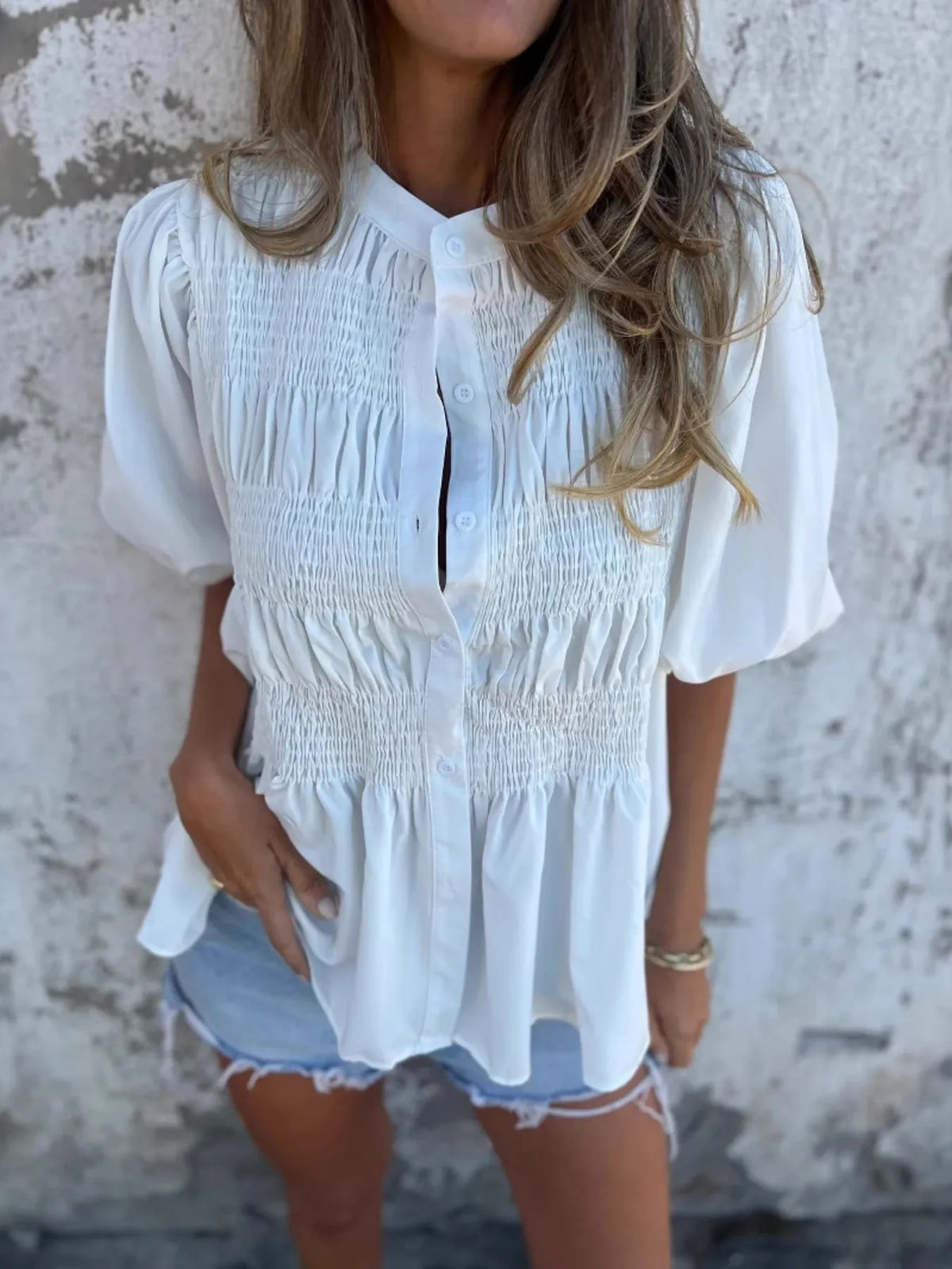 White / S