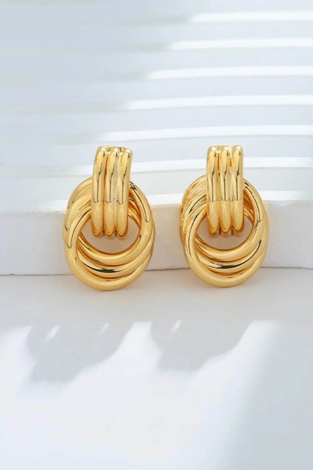 Elegant Gold-Plated Knotted Stud Earrings in 925 Sterling Silver with Copper Accent